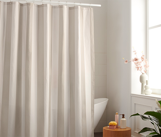 Kvalitný textilný sprchový záves, béžovo-biely 642297 z e-shopu Tchibo.sk