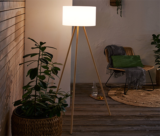 Stojacia lampa s LED a akumulátorom vo vzhľade dreva 626256 z e-shopu  Tchibo.sk