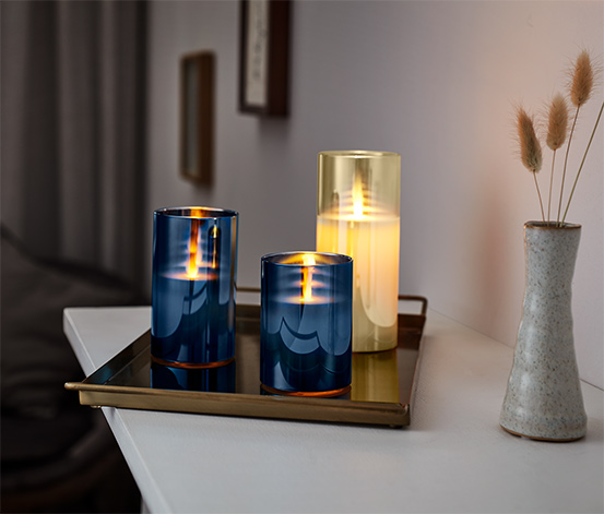 Sviečky z pravého vosku s LED v pohári, 3 ks 618411 z e-shopu Tchibo.sk